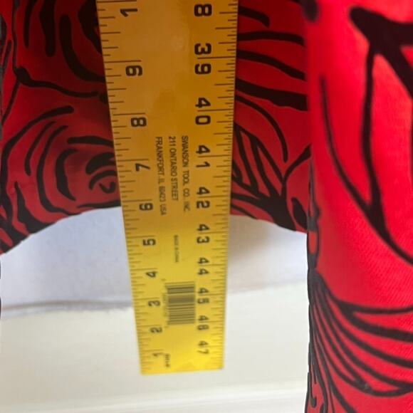 Chetta B Evening Formal Maxi Skirt Womens Size 12 Red Satin Black Velvet Roses - Picture 5 of 13